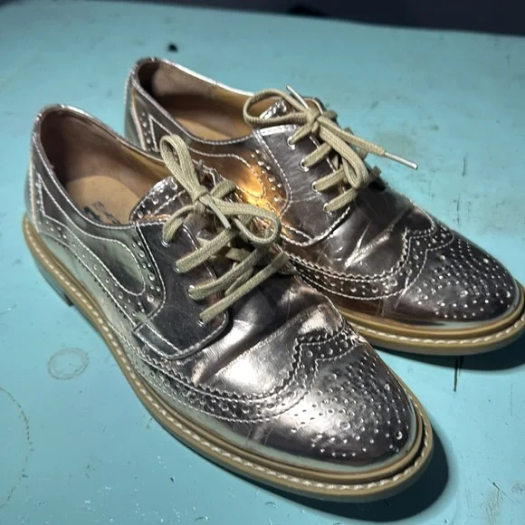 Rose Gold Oxfords - Picture 5 of 7